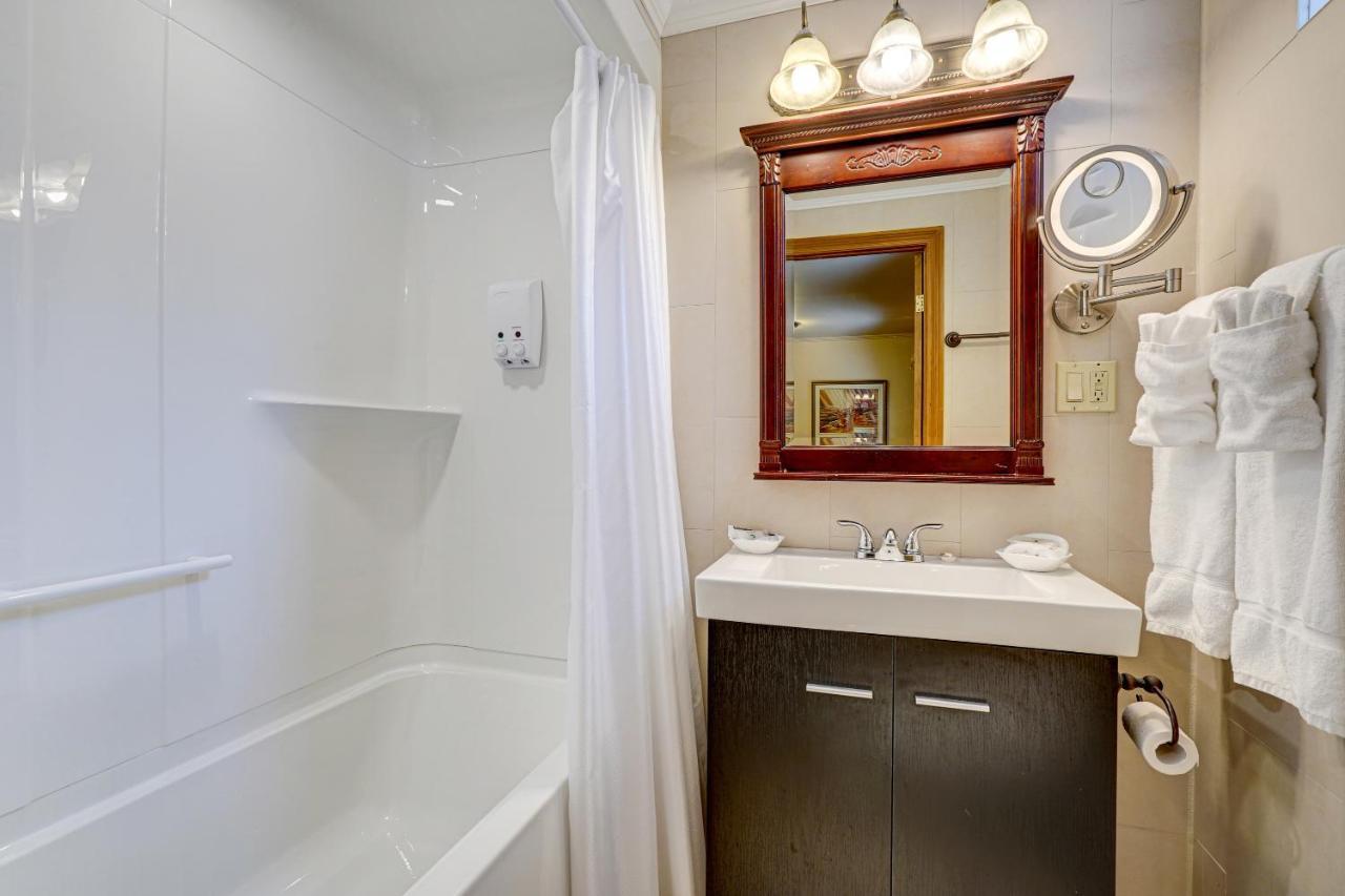 Le Grand Hôtel Baie-Comeau Extérieur photo