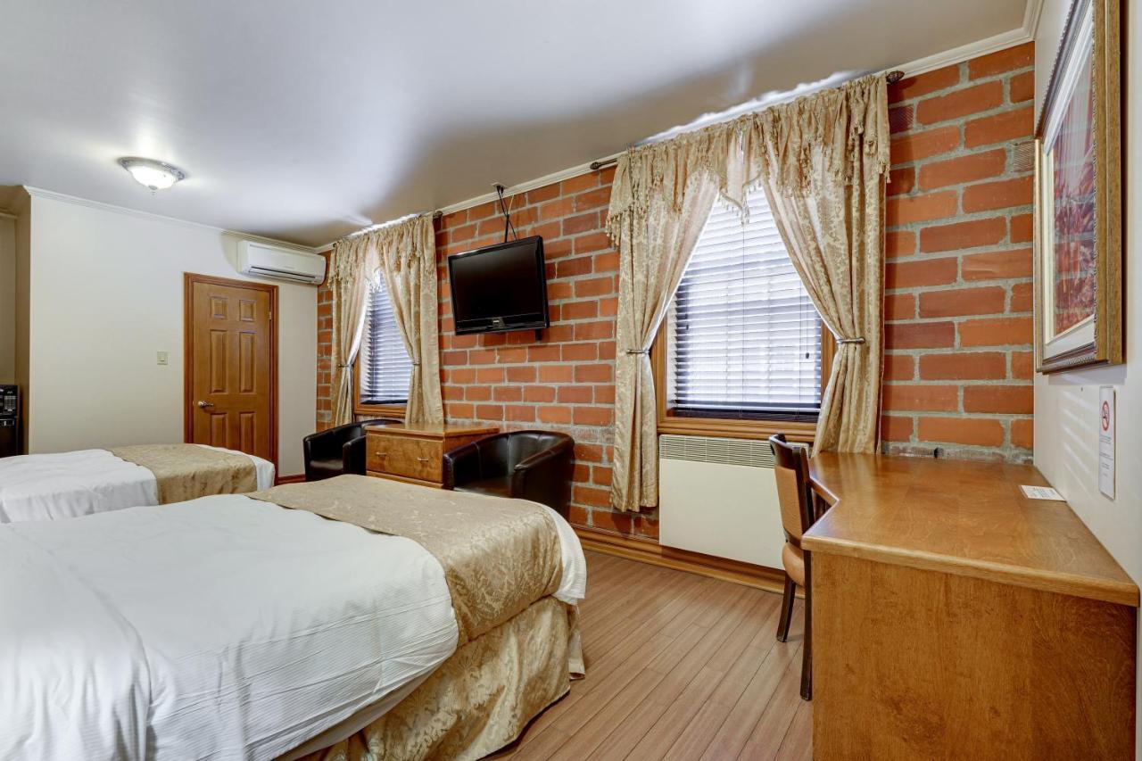 Le Grand Hôtel Baie-Comeau Extérieur photo